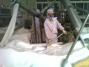 如何預防振動篩運行時塵土飛揚?